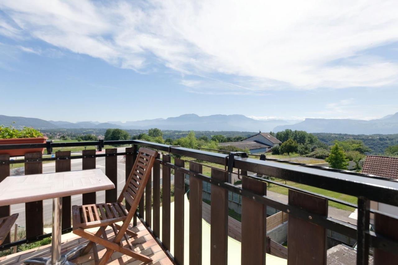 Logis Le Pont De Champ Hotel Beaucroissant Екстериор снимка