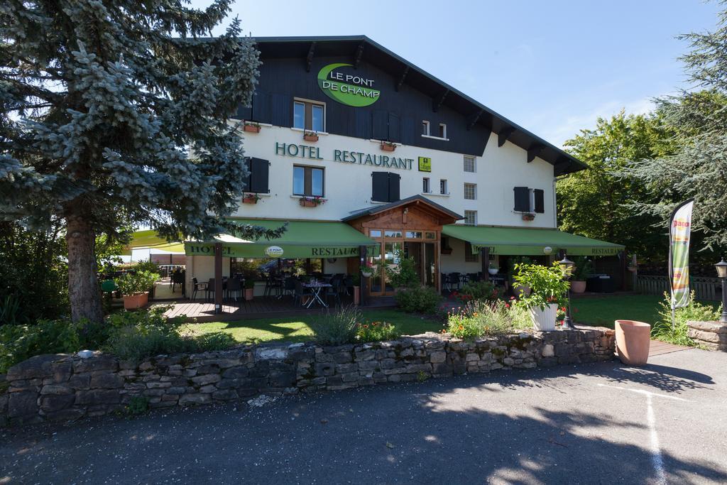 Logis Le Pont De Champ Hotel Beaucroissant Екстериор снимка