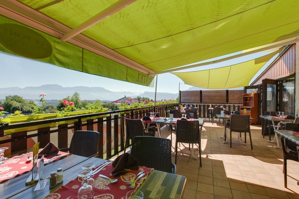 Logis Le Pont De Champ Hotel Beaucroissant Екстериор снимка