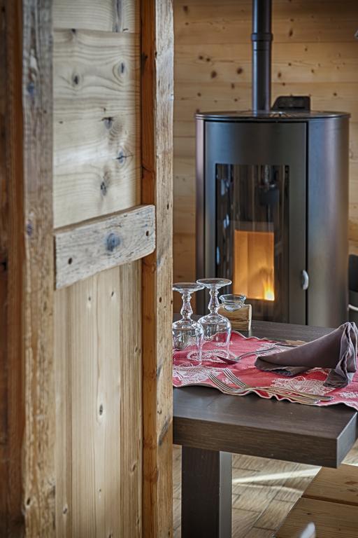 Logis Le Pont De Champ Hotel Beaucroissant Екстериор снимка