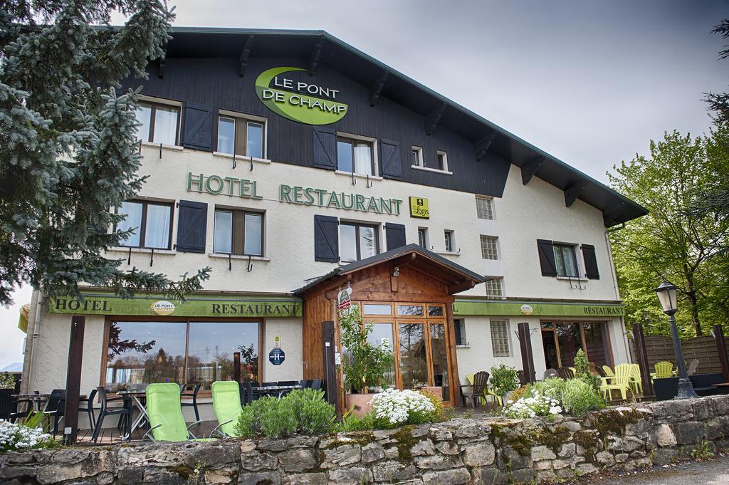 Logis Le Pont De Champ Hotel Beaucroissant Екстериор снимка